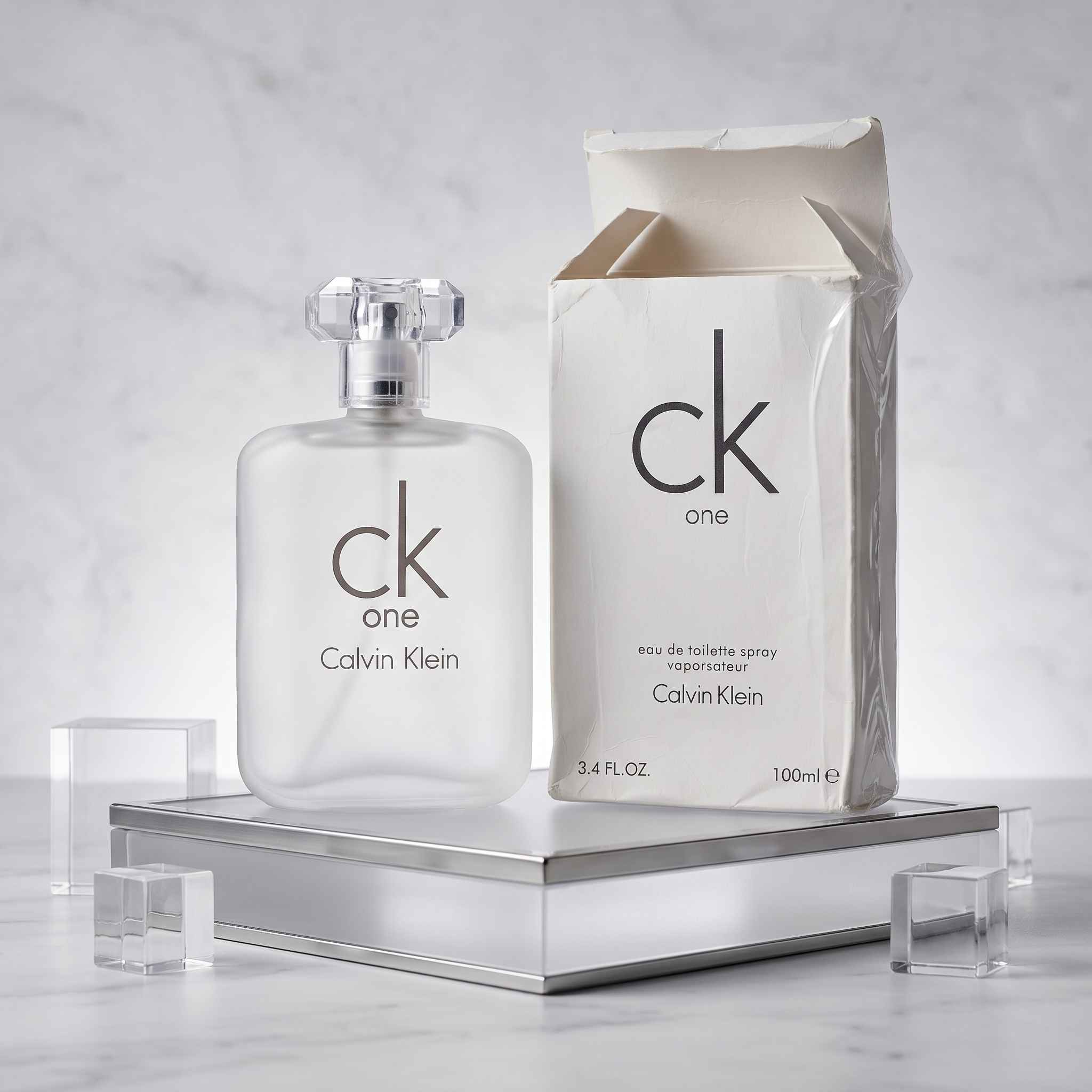Calvin Klein CK One Eau De Toilette Spray Perfume – 100ml / 3.4 FL. OZ.